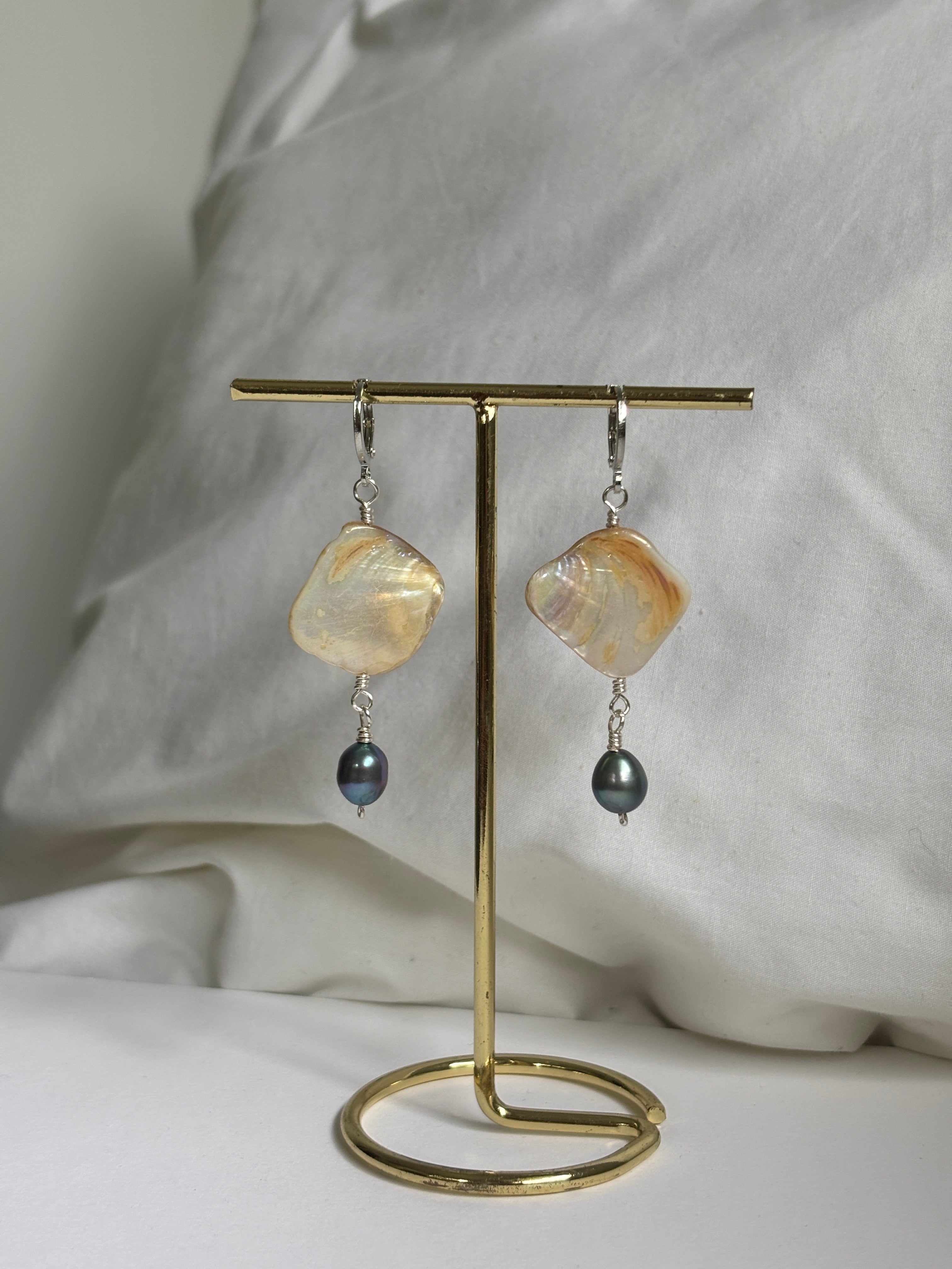 Night Reef Pearl Earrings