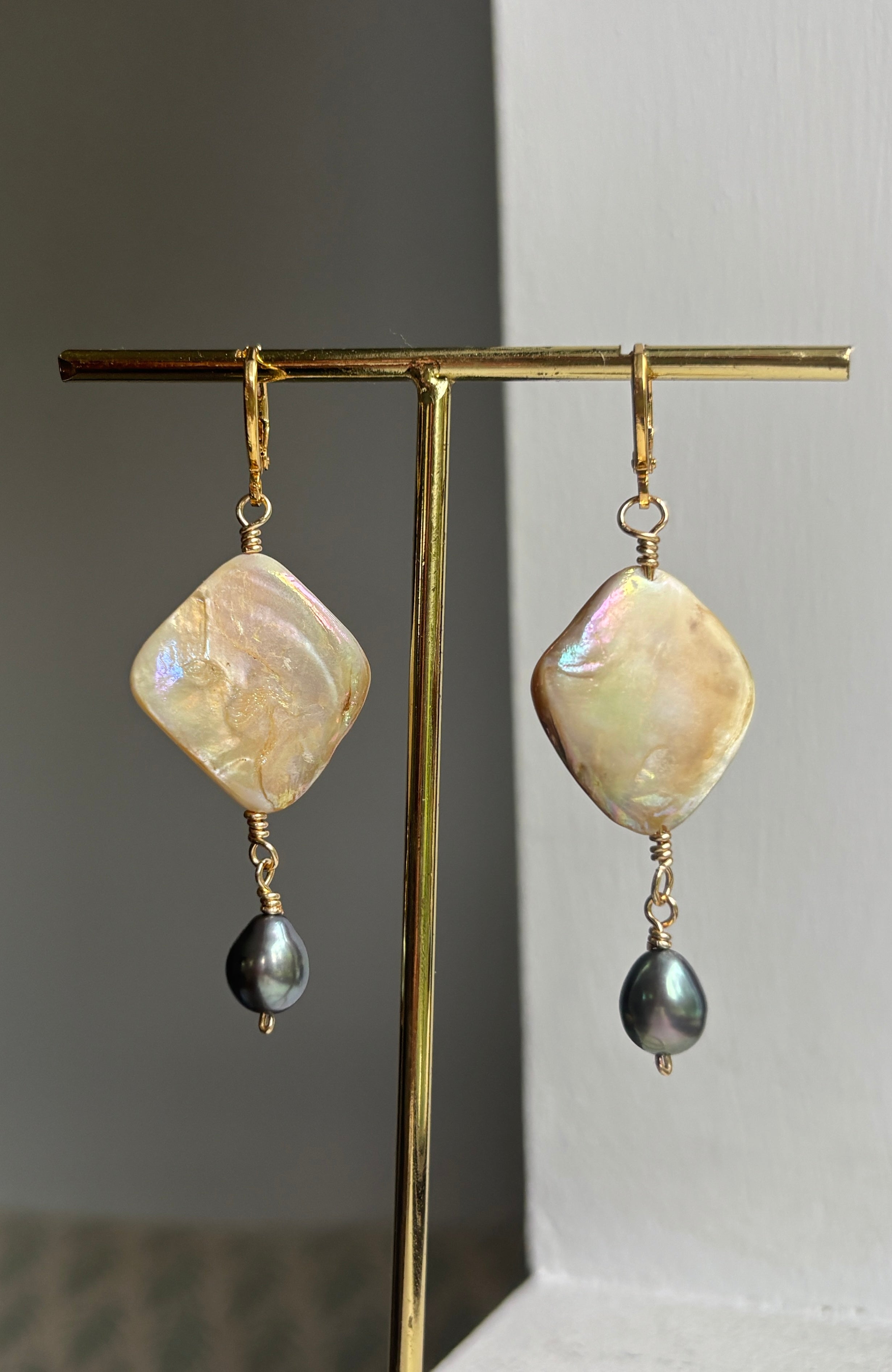 Night Reef Pearl Earrings