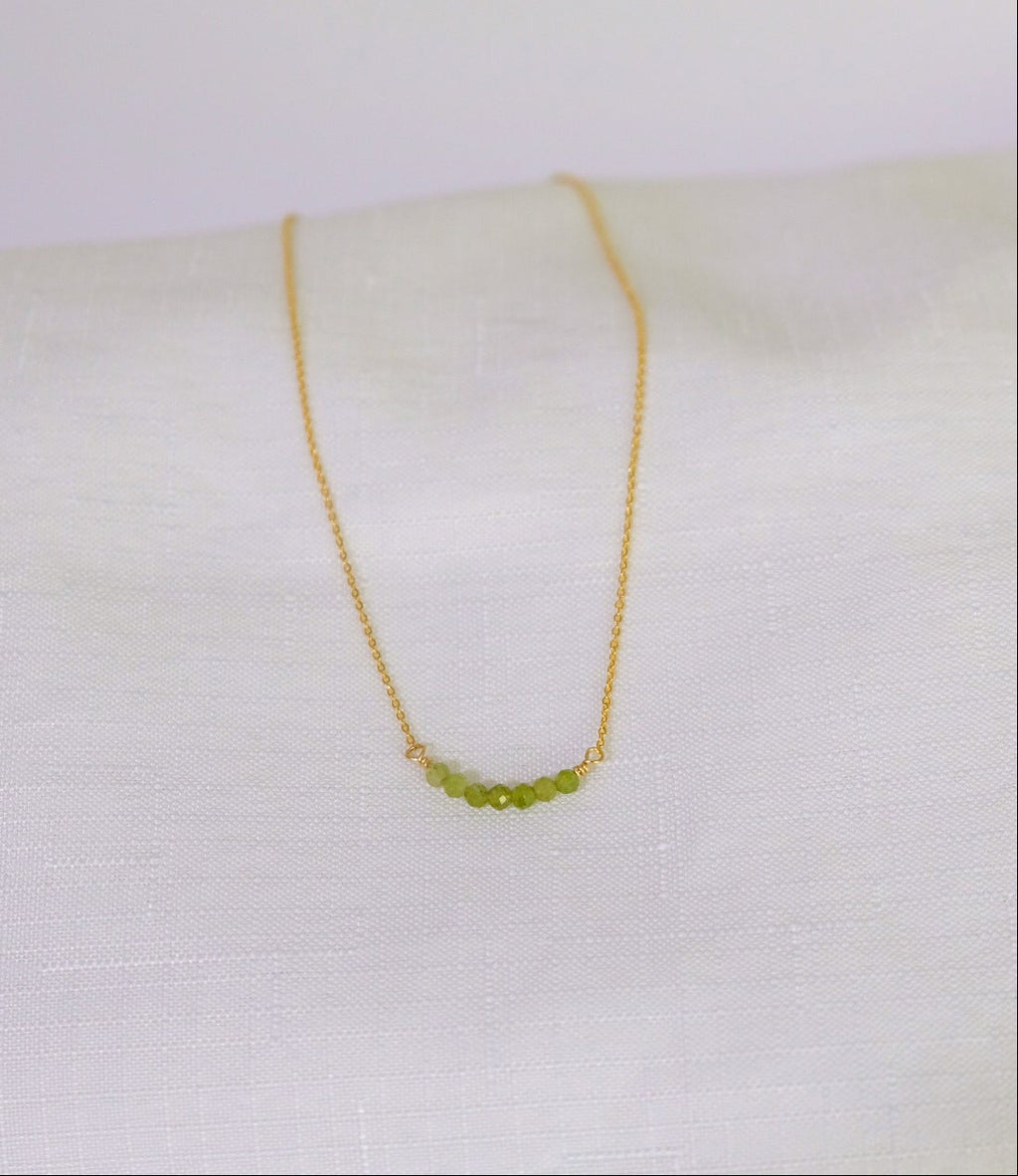 Linea Gemstone Necklace in Peridot