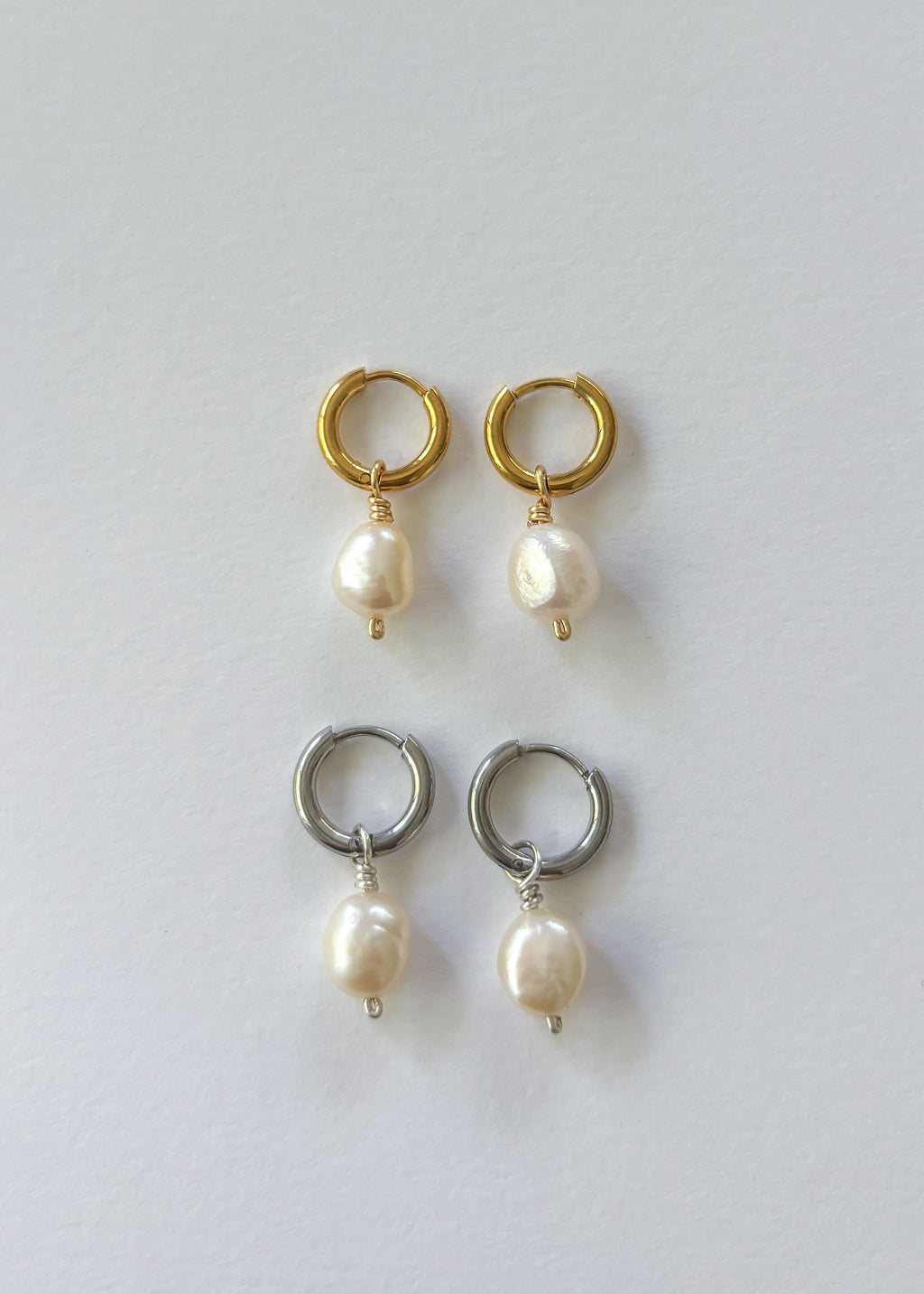 Pearl Comfort Mini Hoops